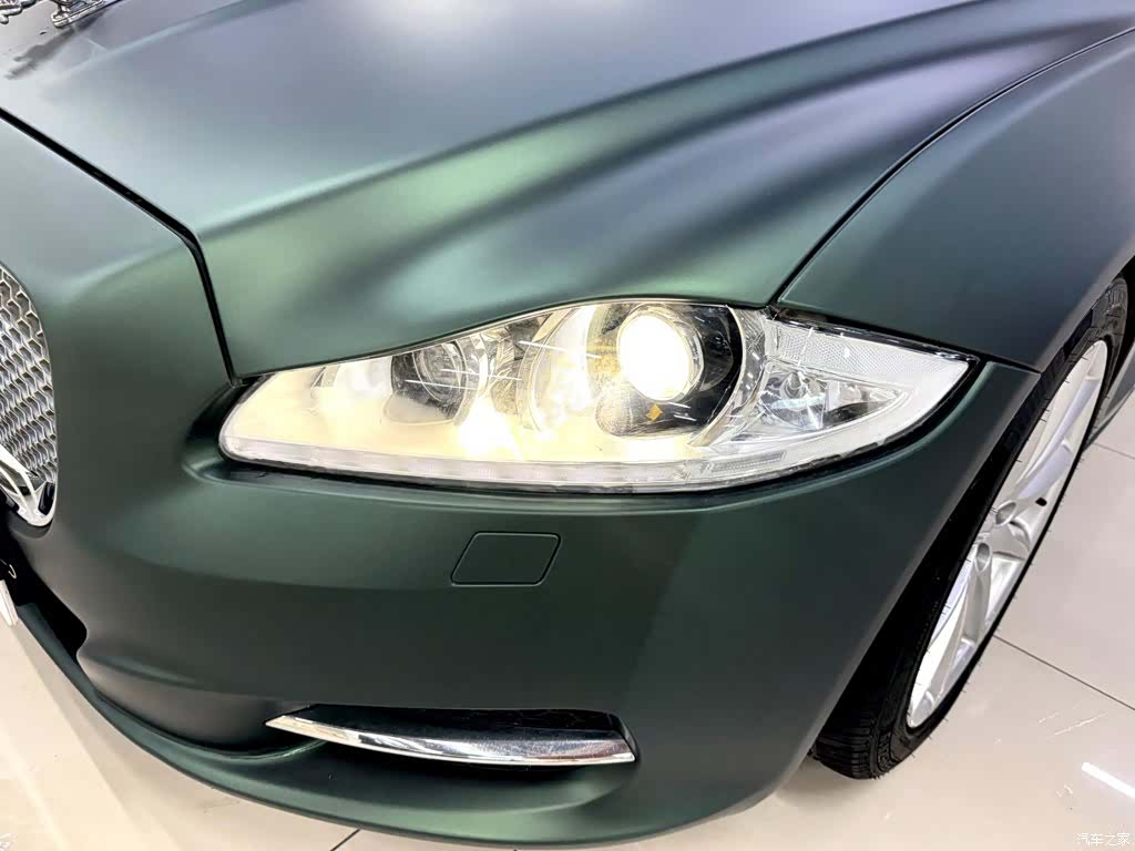 Jaguar XJ, 2014 6