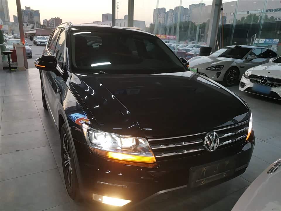 Volkswagen Tiguan L