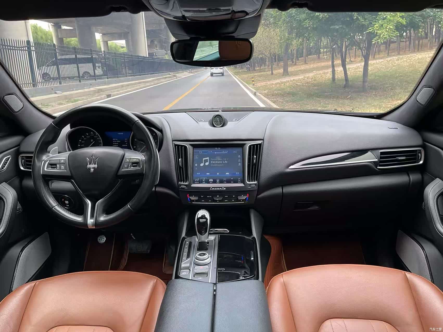 Maserati Levante, 2018 7