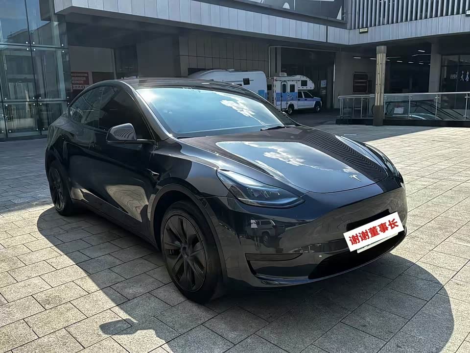 Tesla Model Y Tesla Model Y