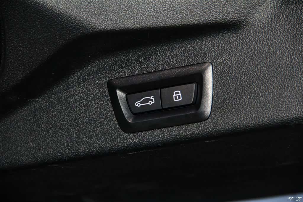 BMW X5, 2024 36
