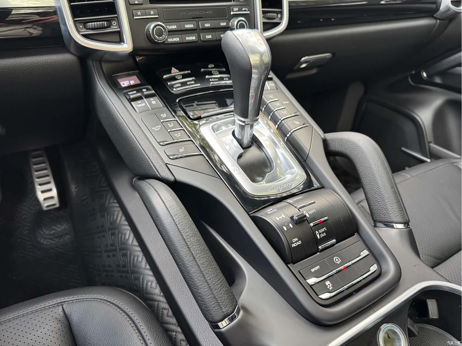 Porsche Cayenne, 2017 12