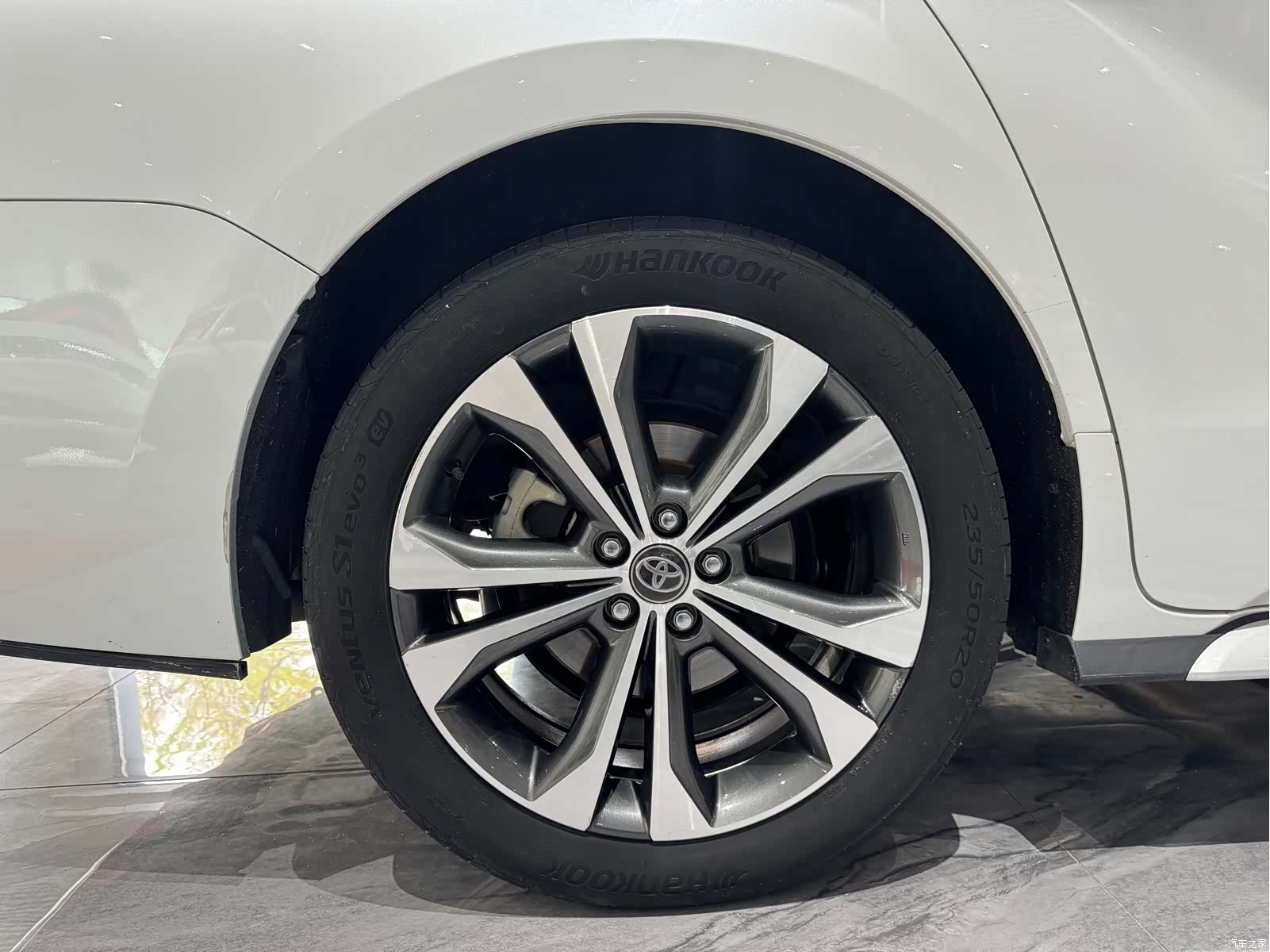 Toyota Granvia, 2023 24