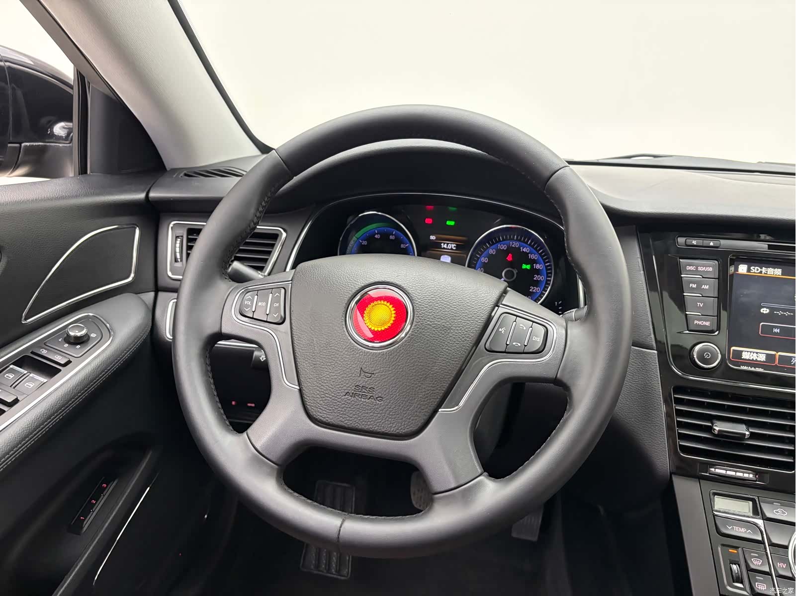Hongqi H7, 2016 12