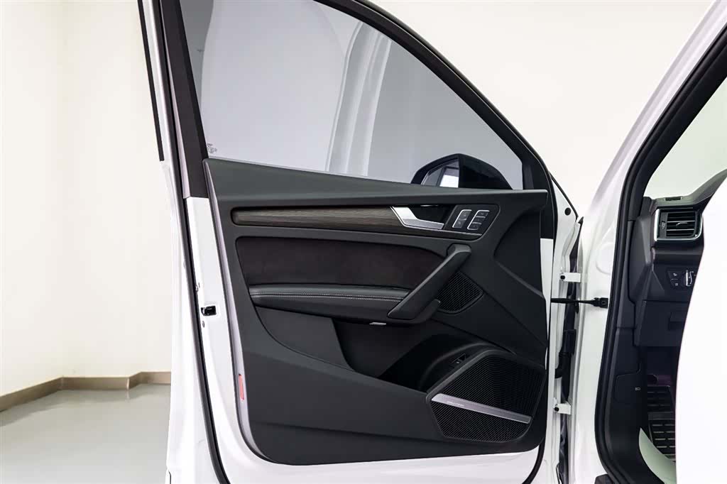 Audi Q5L, 2024 9