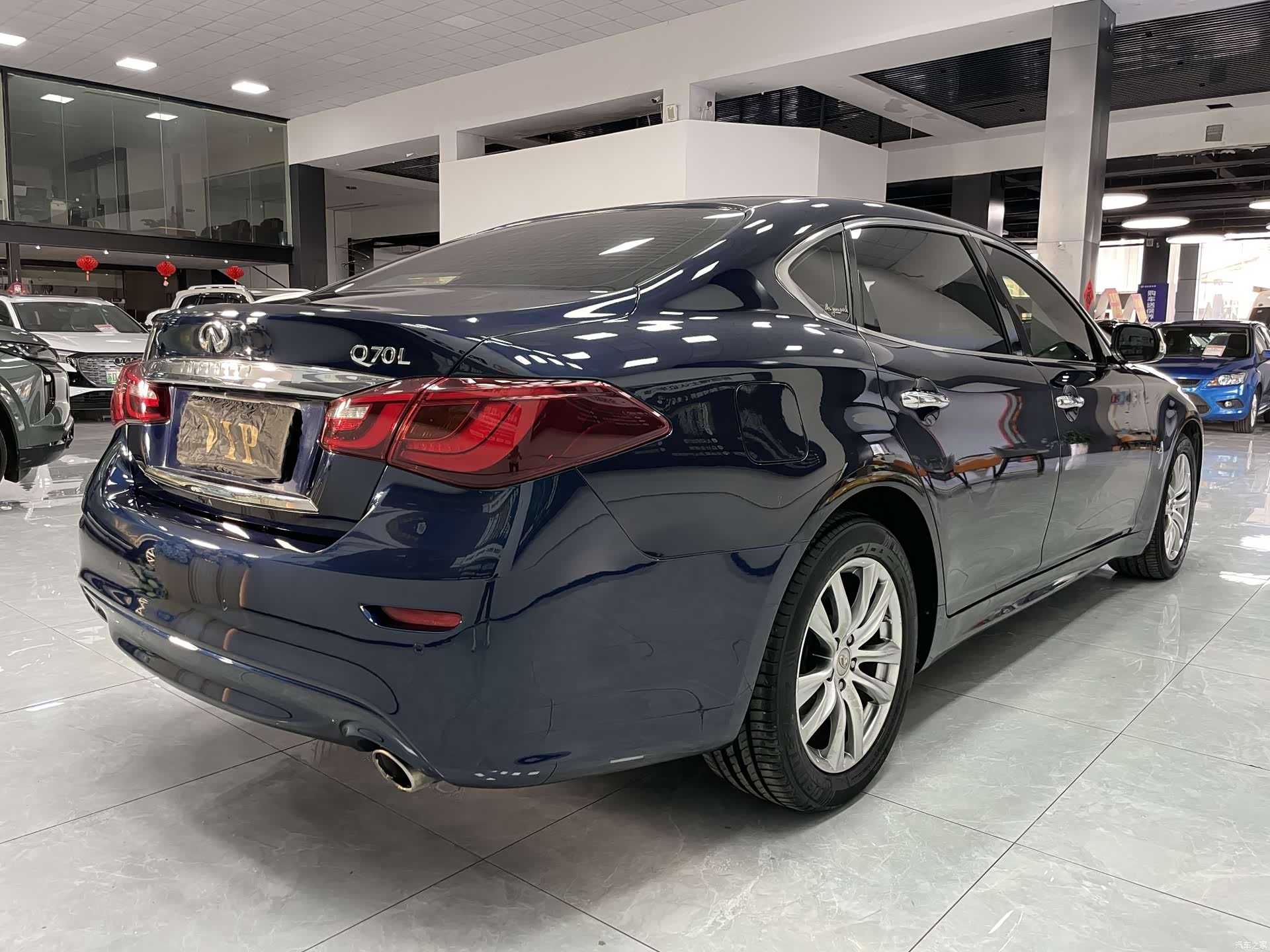 Infiniti Q70, 2017 4