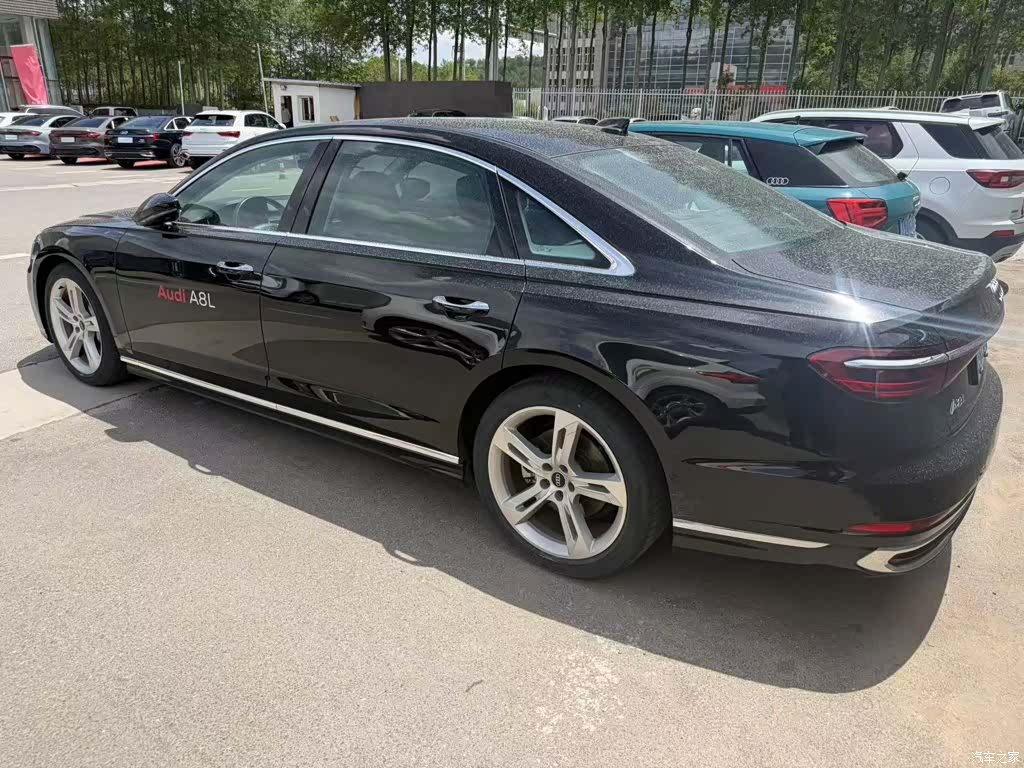 Audi A8L, 2023 4
