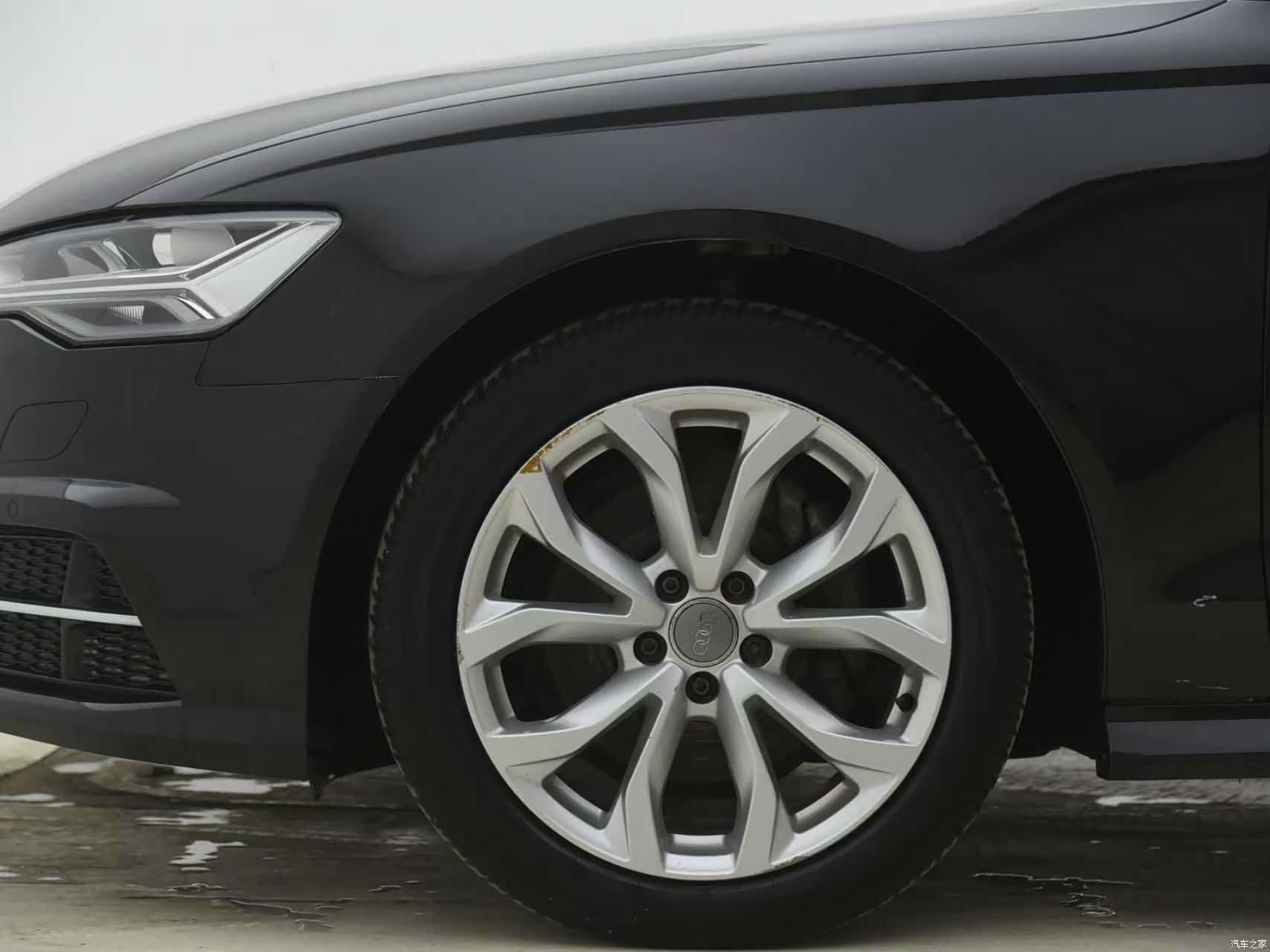 Audi A6L, 2019 12