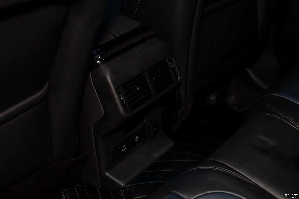 Land Rover Range Rover, 2023 11