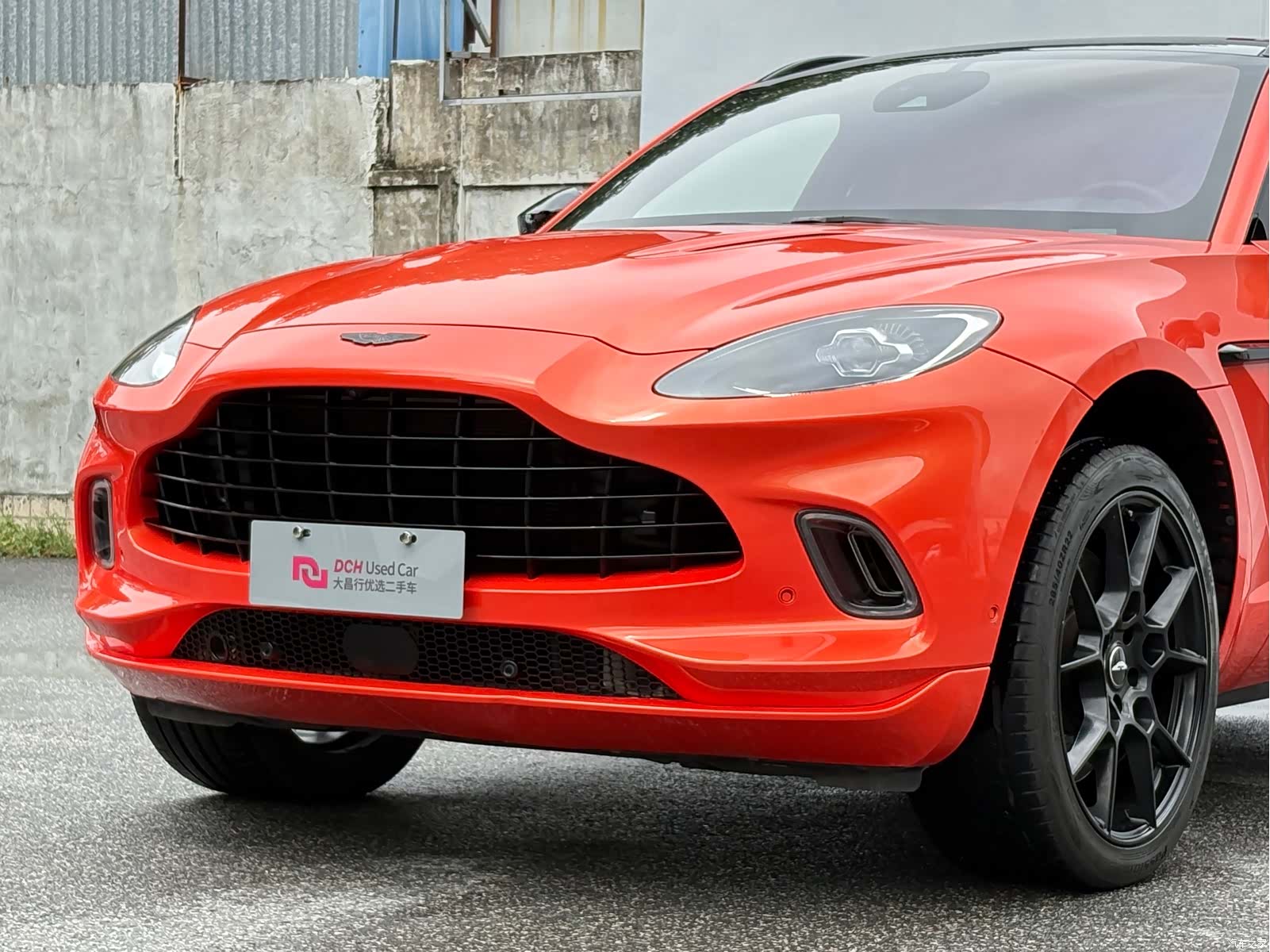 Aston Martin DBX, 2022 23