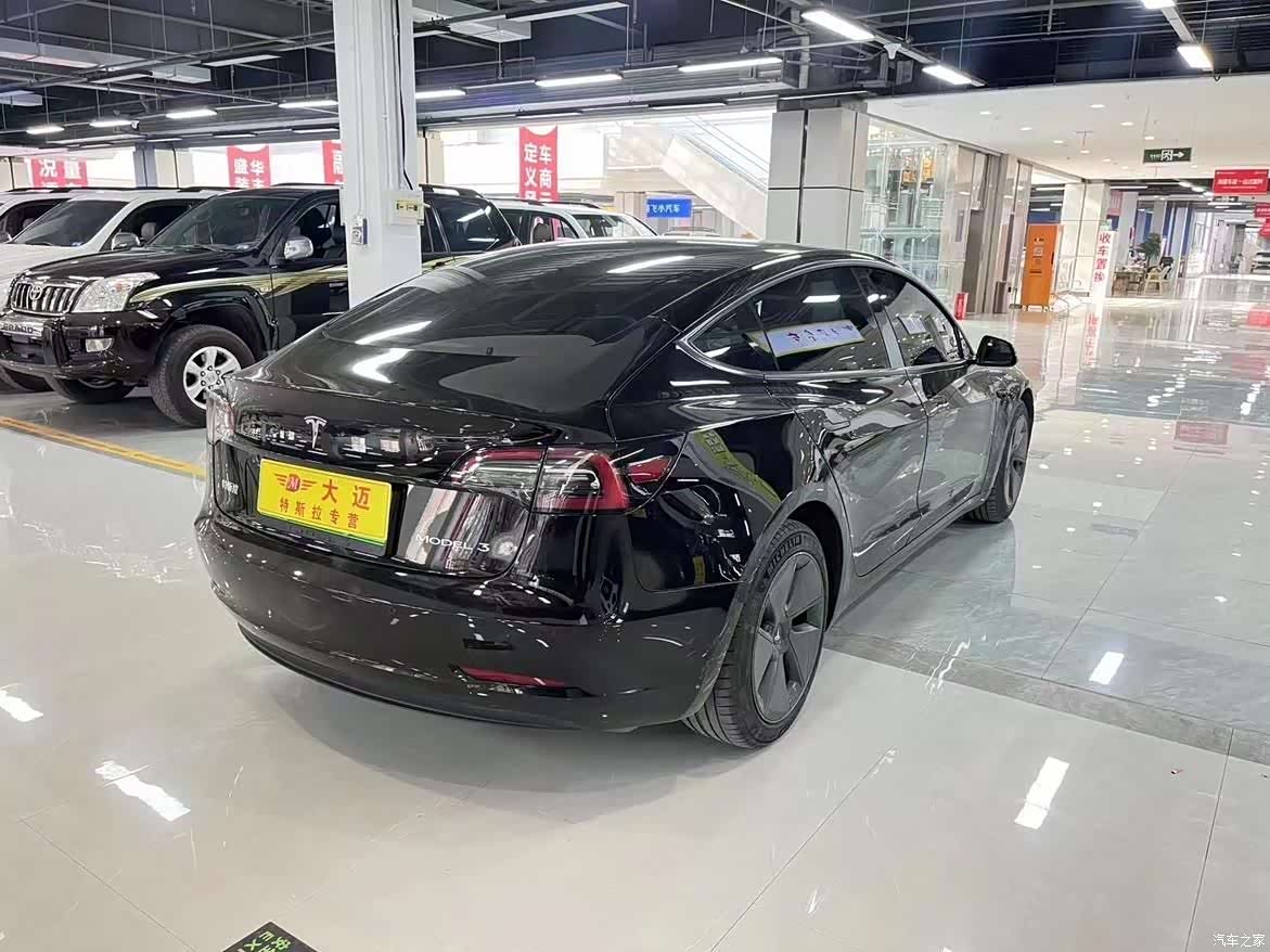 Tesla Model 3, 2023 все фото