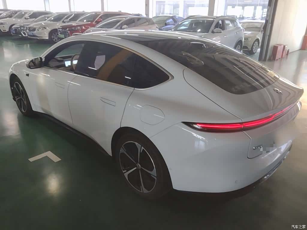 NIO ET5, 2025 все фото