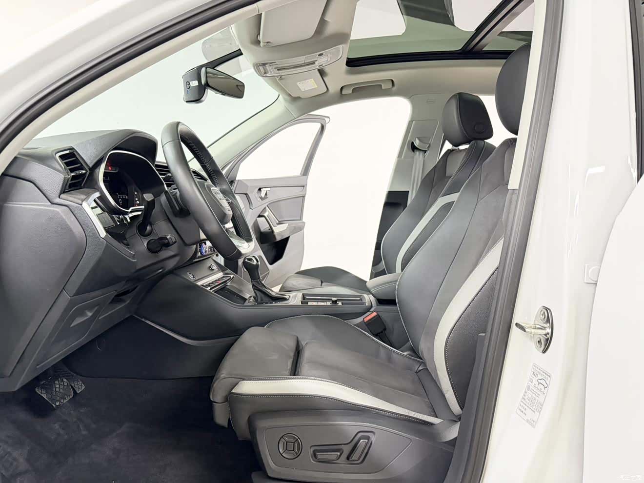 Audi Q3, 2022 7