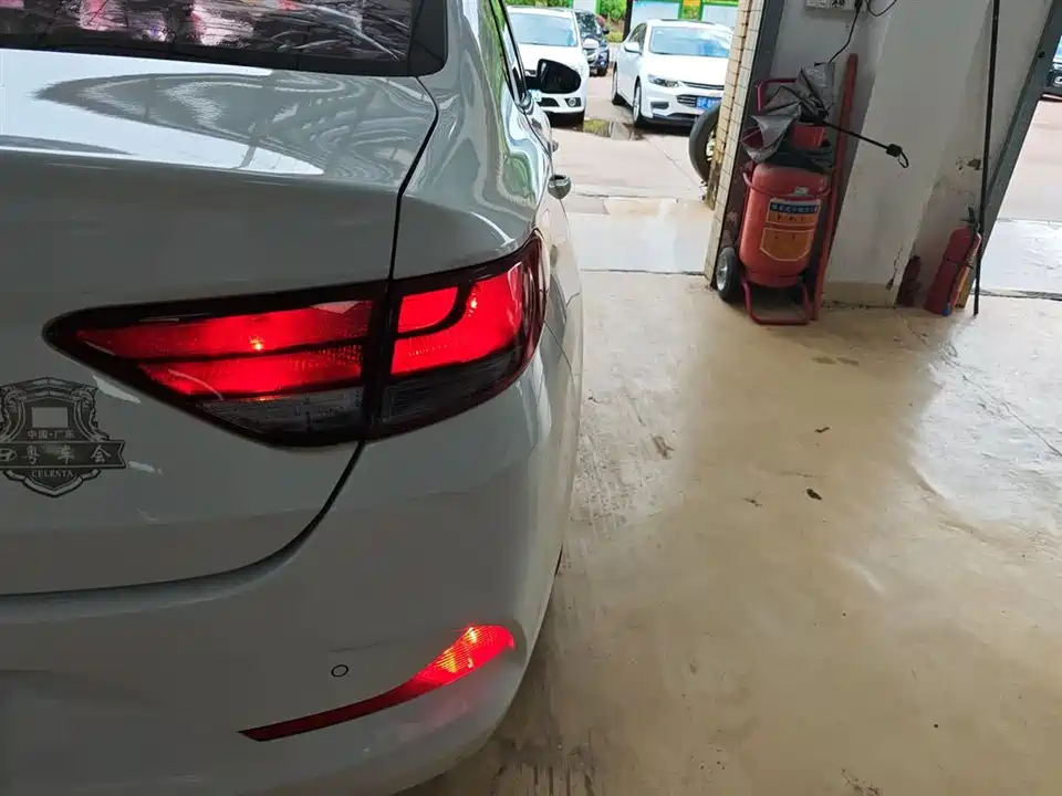 Hyundai Yuedong