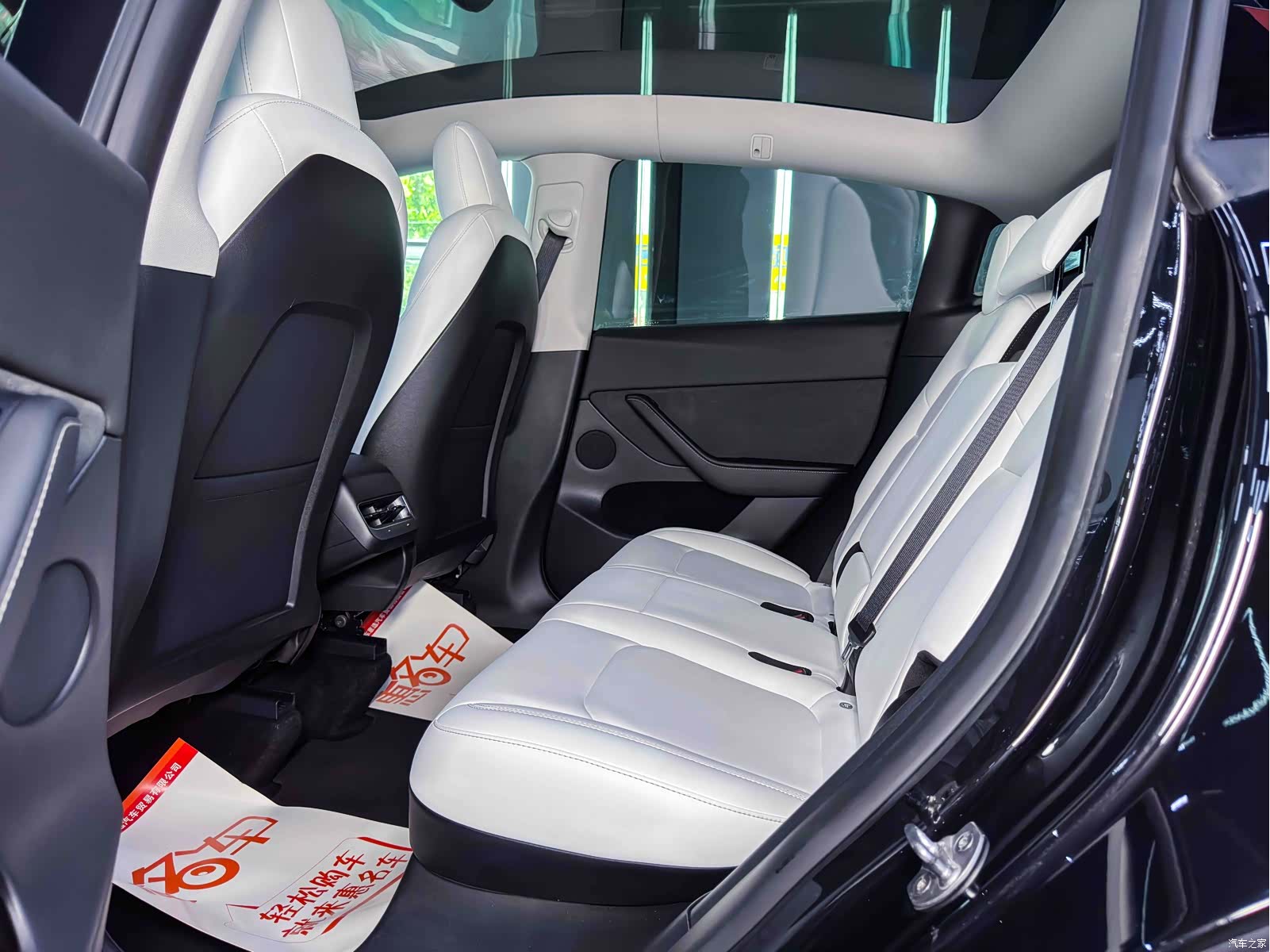 Tesla Model Y, 2022 14
