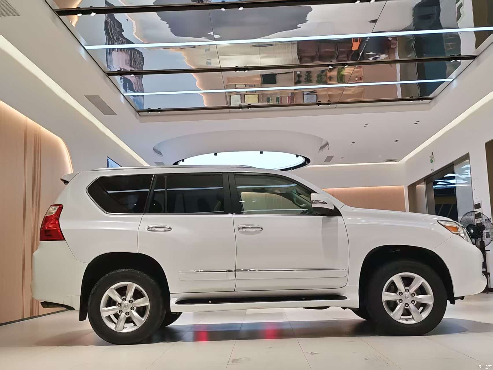 Lexus GX, 2012 4