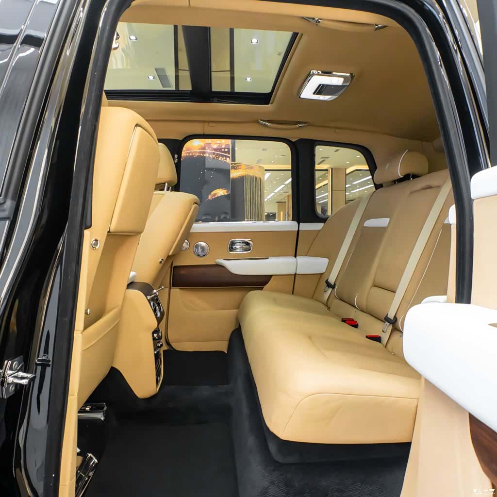Rolls-Royce Cullinan, 2020 42