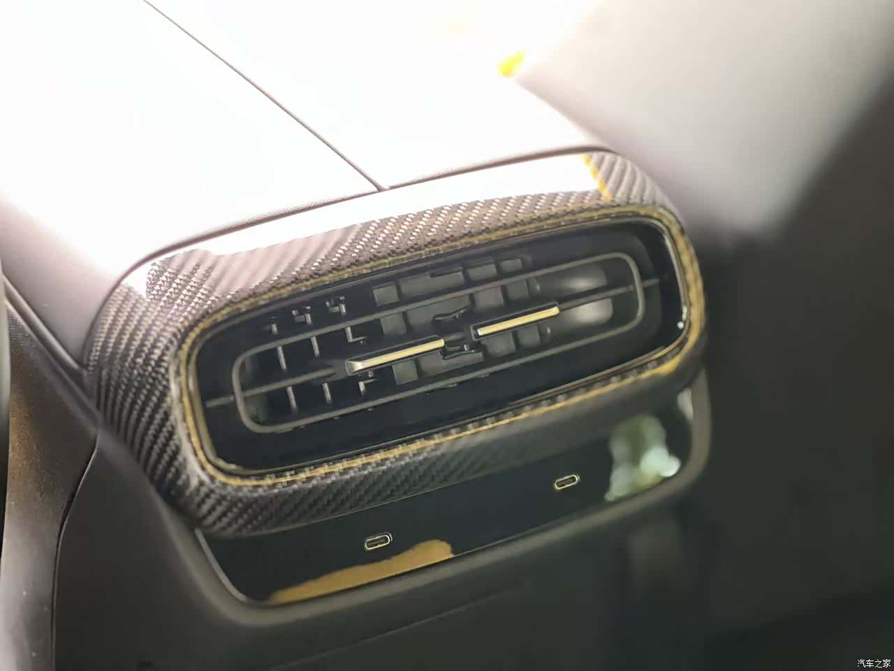 Xiaomi SU7, 2025 22