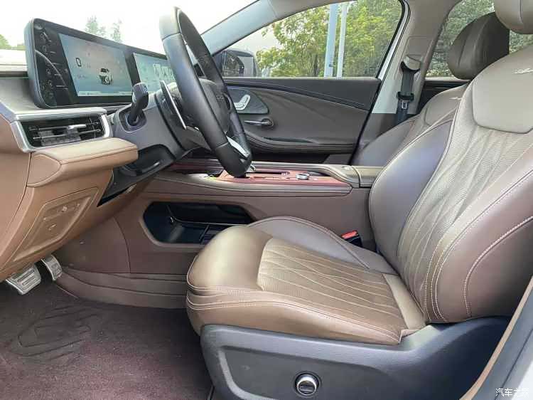 Chery Arrizo 8, 2023 4