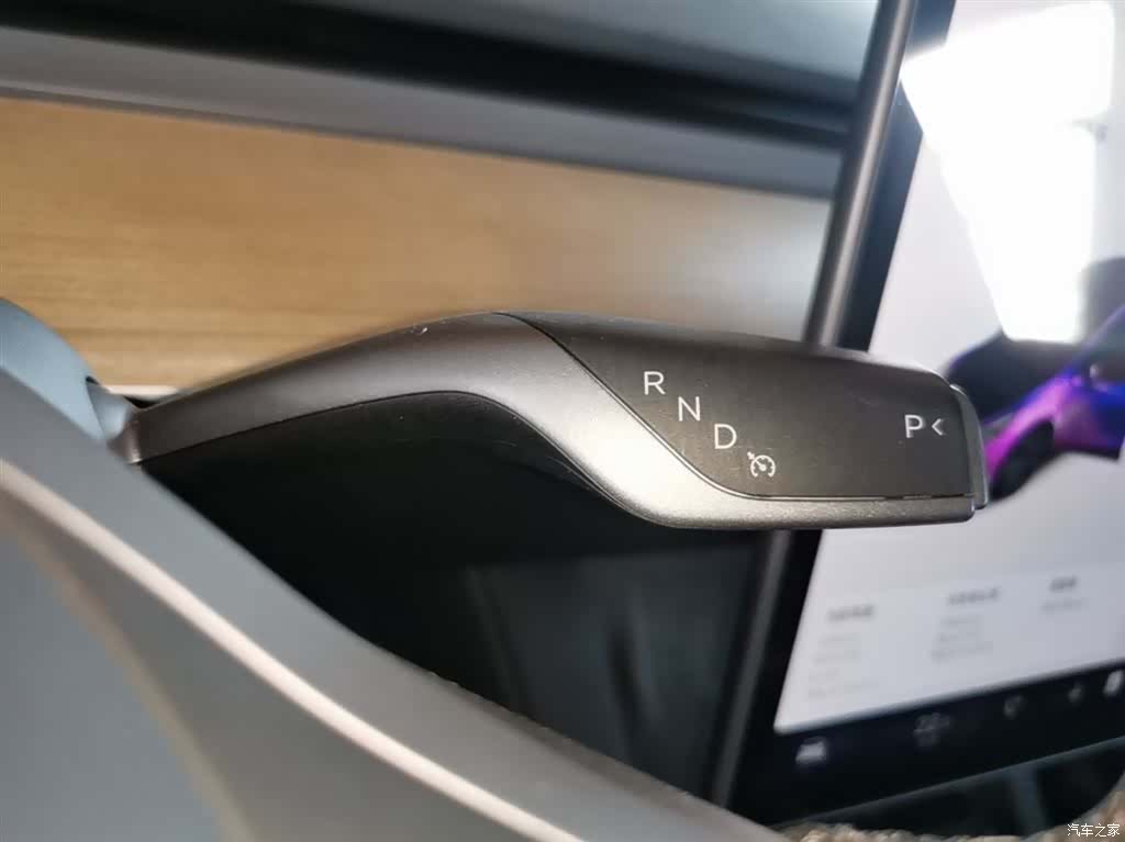 Tesla Model Y, 2022 14