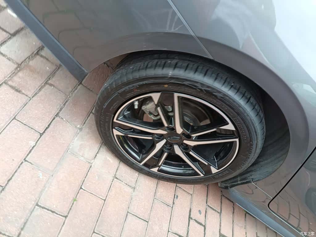 Geely Binray, 2024 20