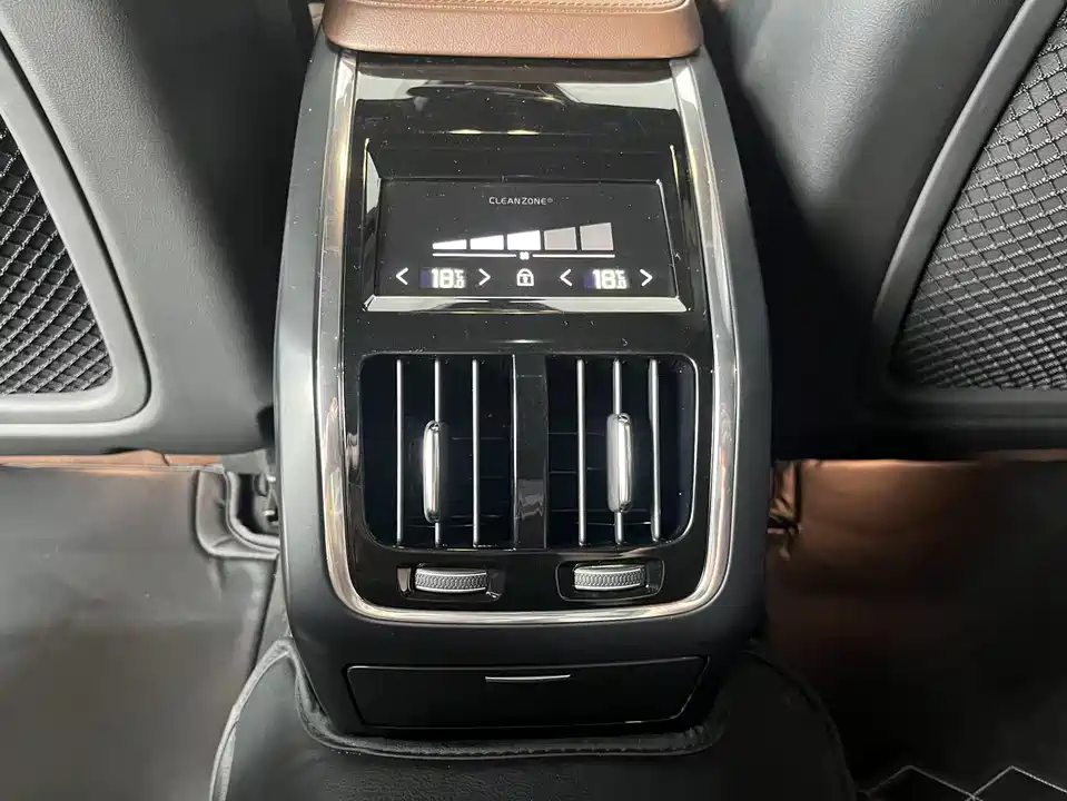 Volvo S90 Volvo S90