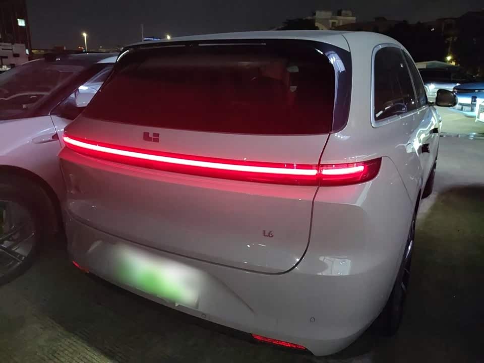 Li Auto Ideal L6