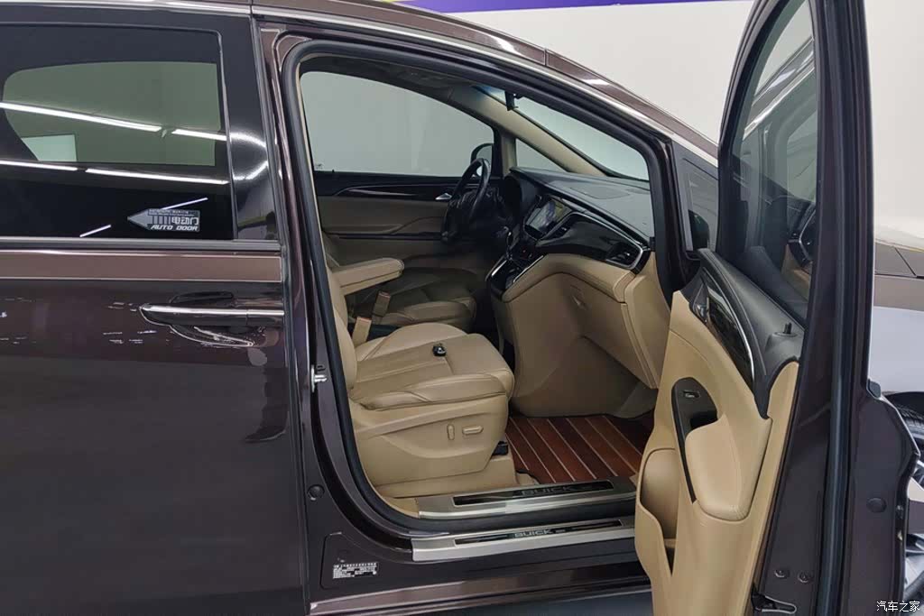 Buick GL8, 2020 8