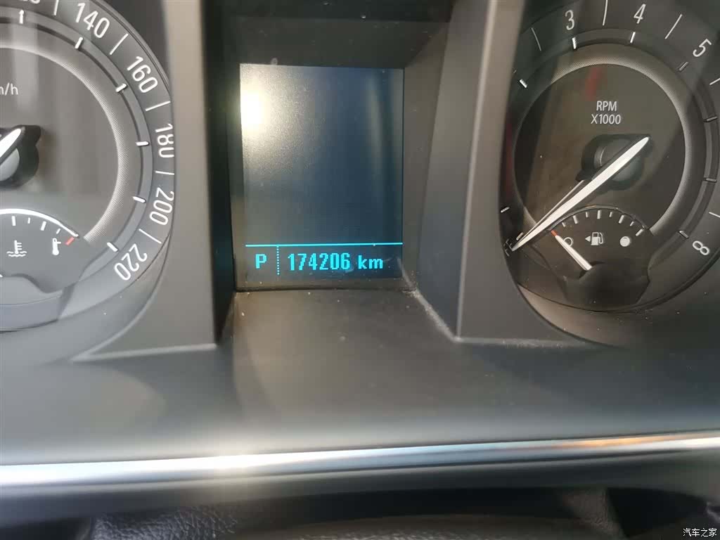 Buick GL8, 2019 все фото