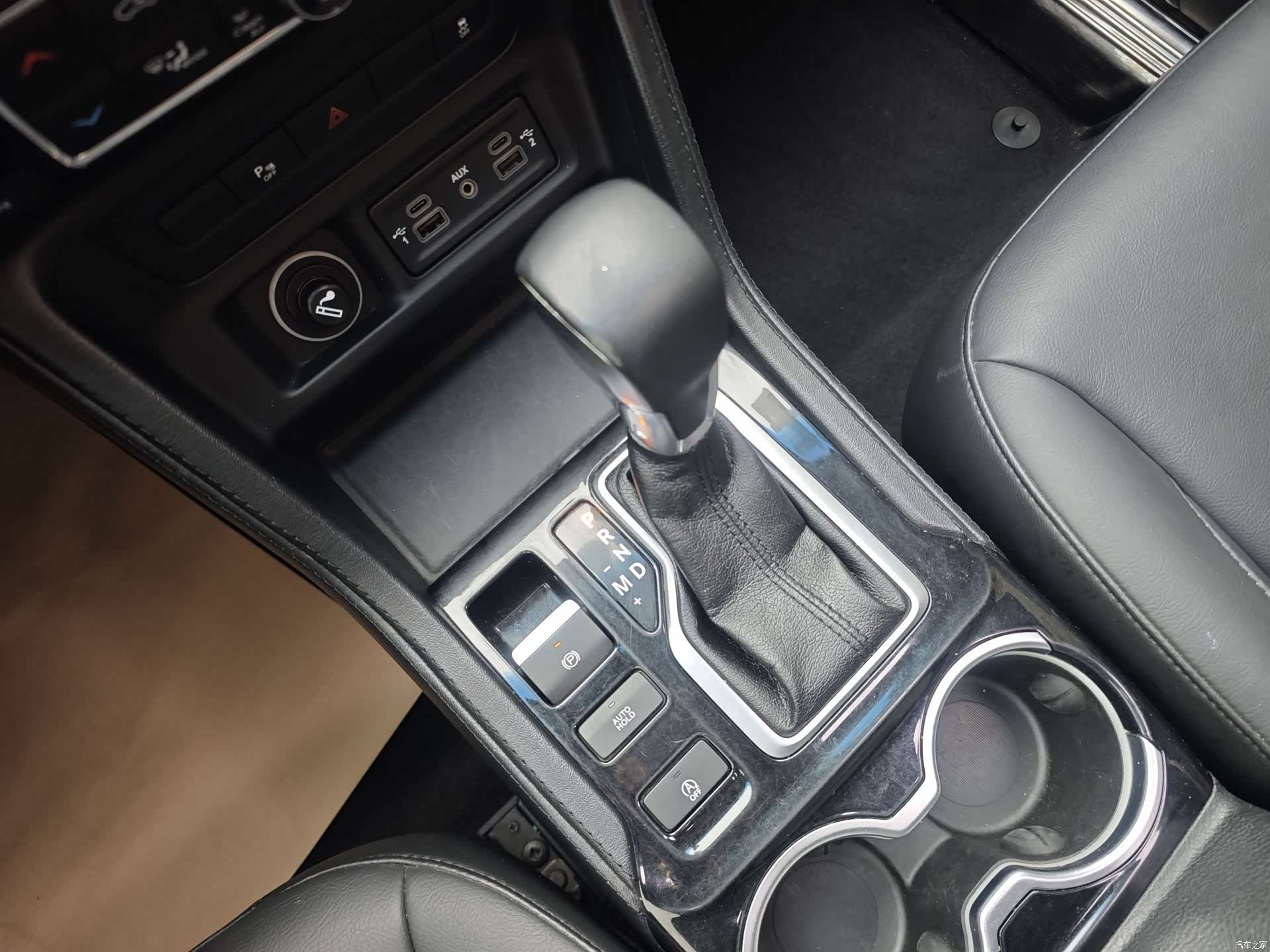 Jeep V, 2019 13
