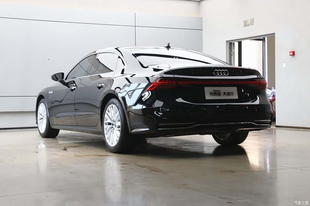 Audi A7L, 2024 31