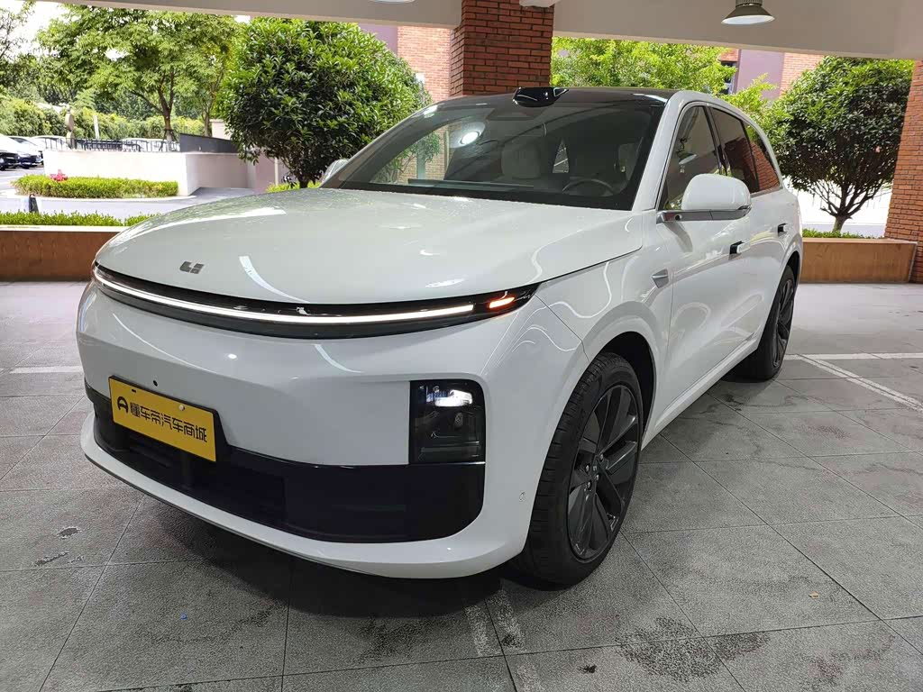Li Auto L6