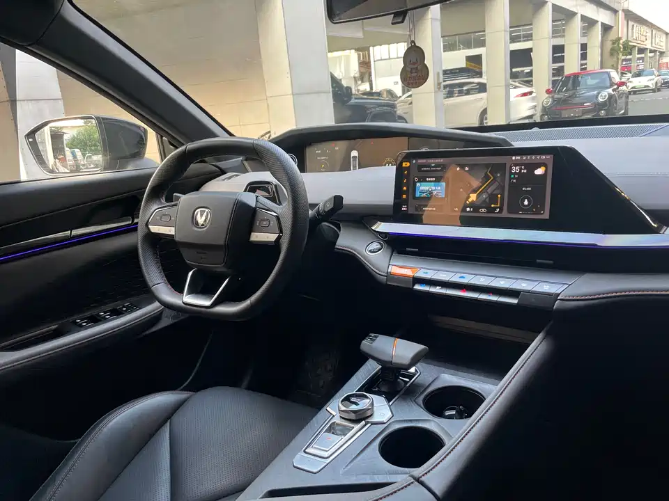 Changan UNI-V