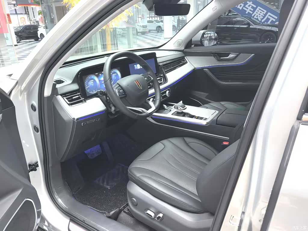 Hongqi HS5, 2025 4