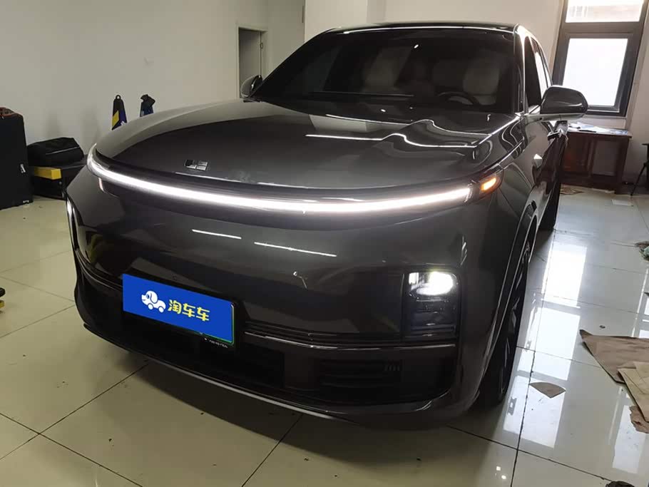 Li Auto L8