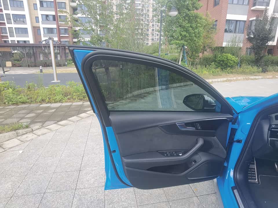 Audi S4 Audi S4