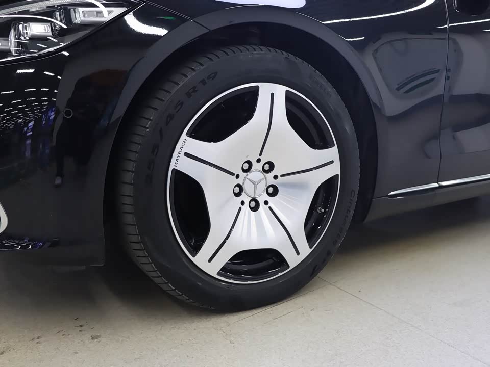 Mercedes-Benz Maybach S-class