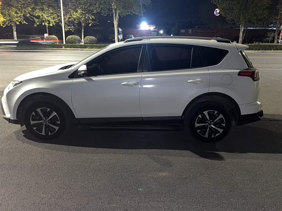 Toyota RAV4 Rongfang