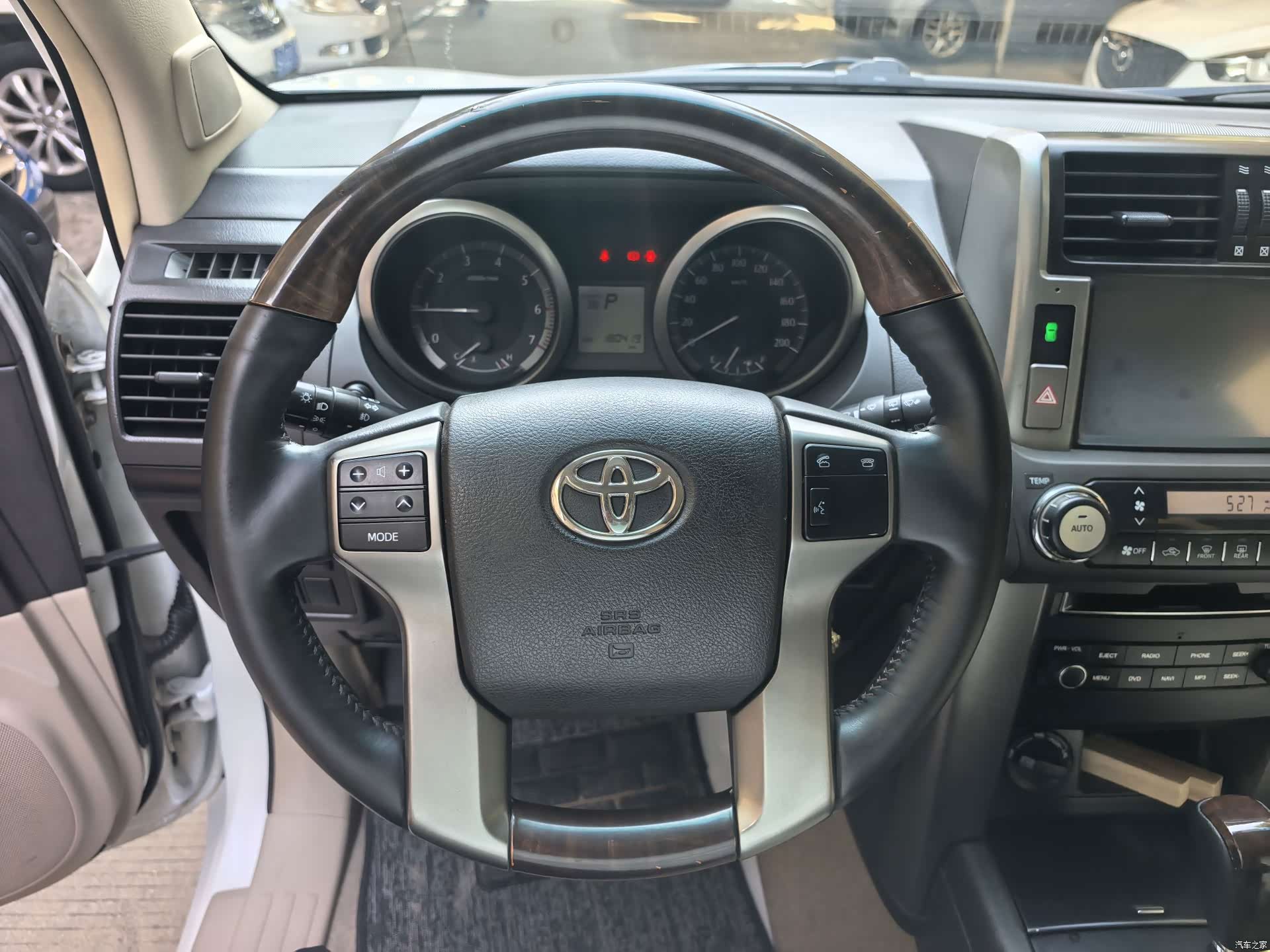 Toyota Prado, 2011 6