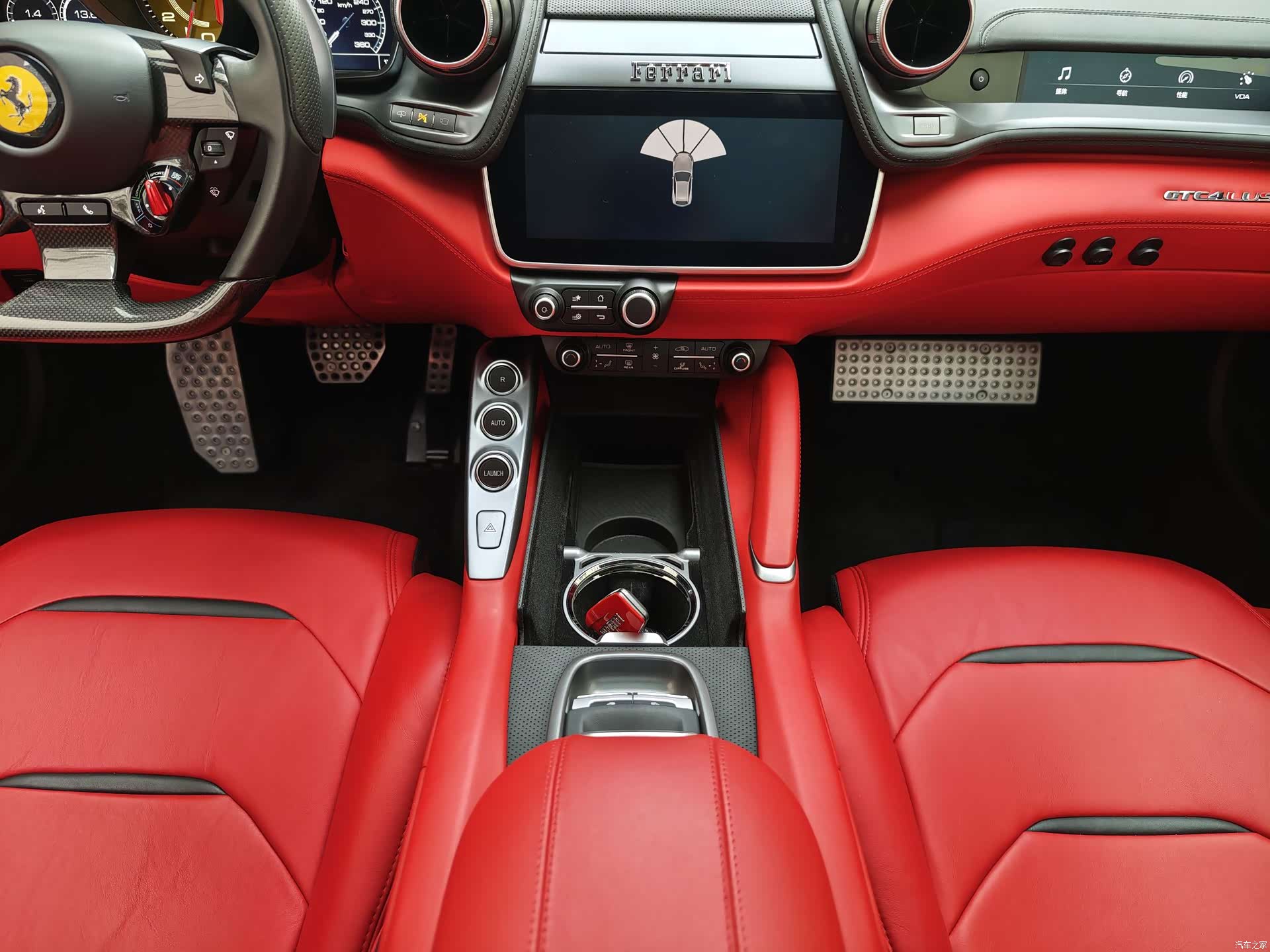 Ferrari GTC4Lus, 2019 19