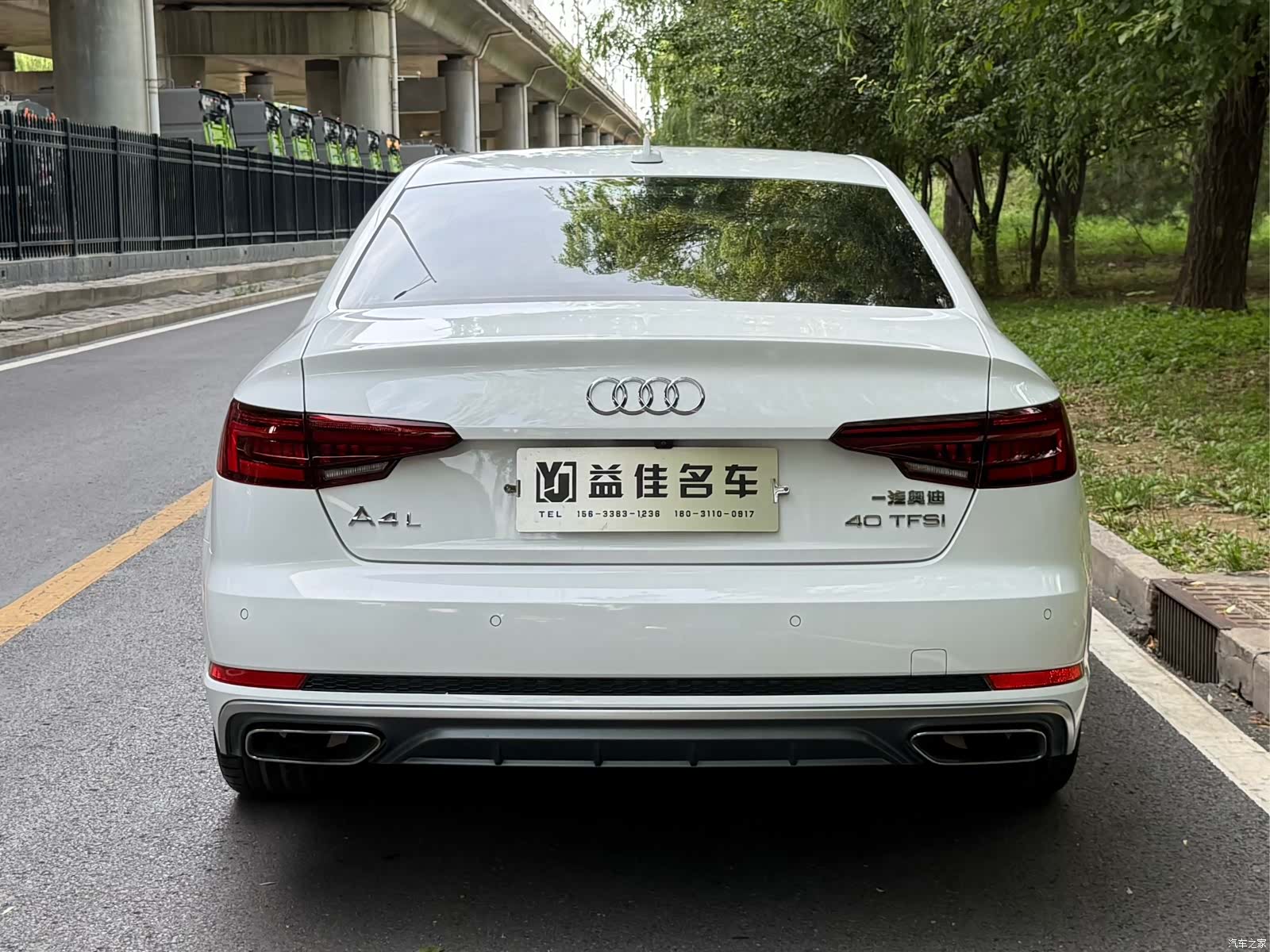 Audi A4L, 2019 все фото
