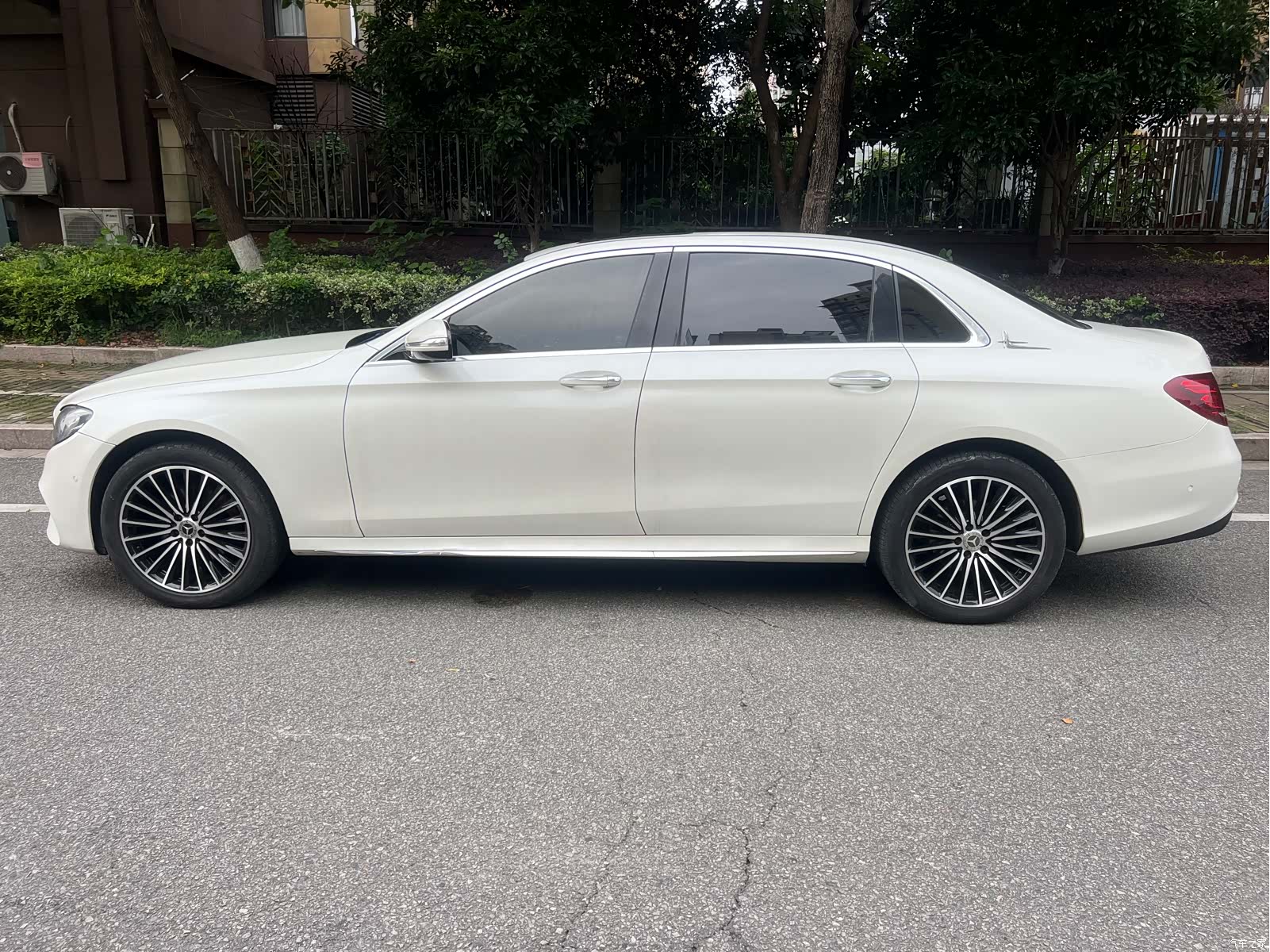 Mercedes-Benz E-Class, 2017 все фото