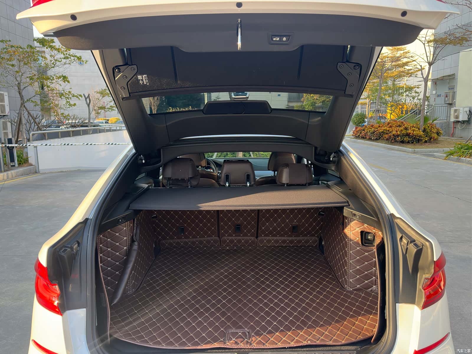 BMW 6 Series GT, 2019 15
