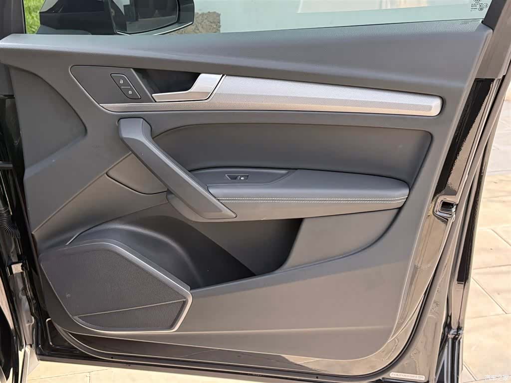 Audi Q5L, 2022 11