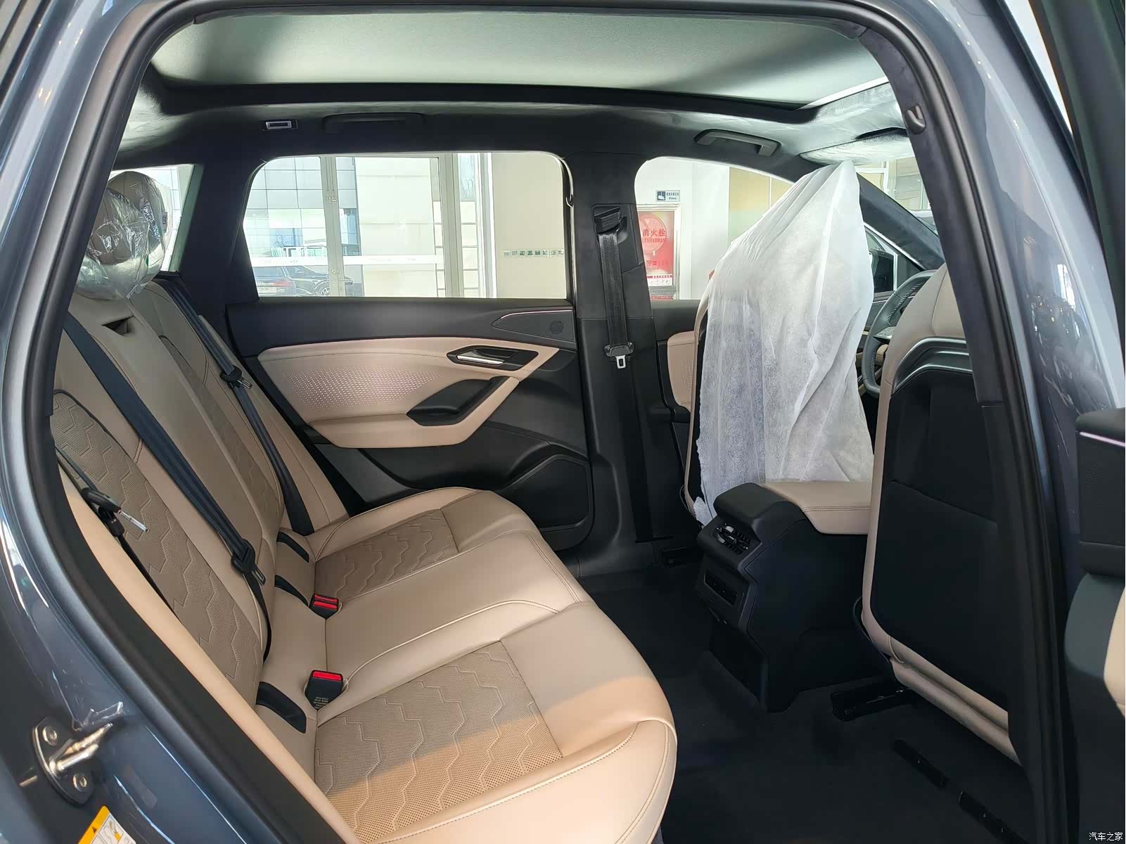 Audi e-tron, 2026 11