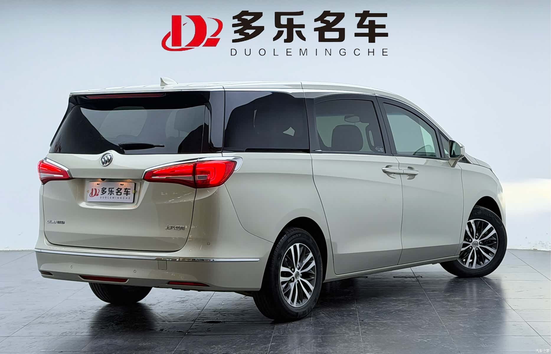 Buick GL8, 2018 3