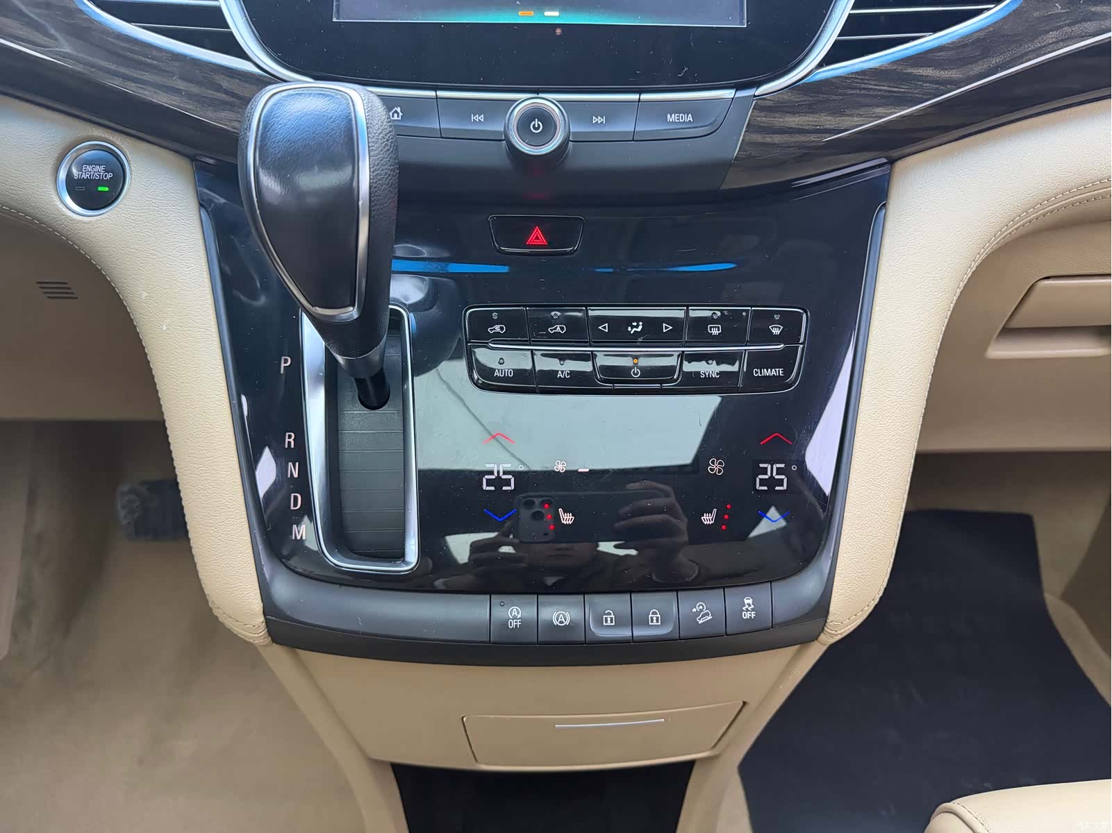 Buick GL8, 2018 12