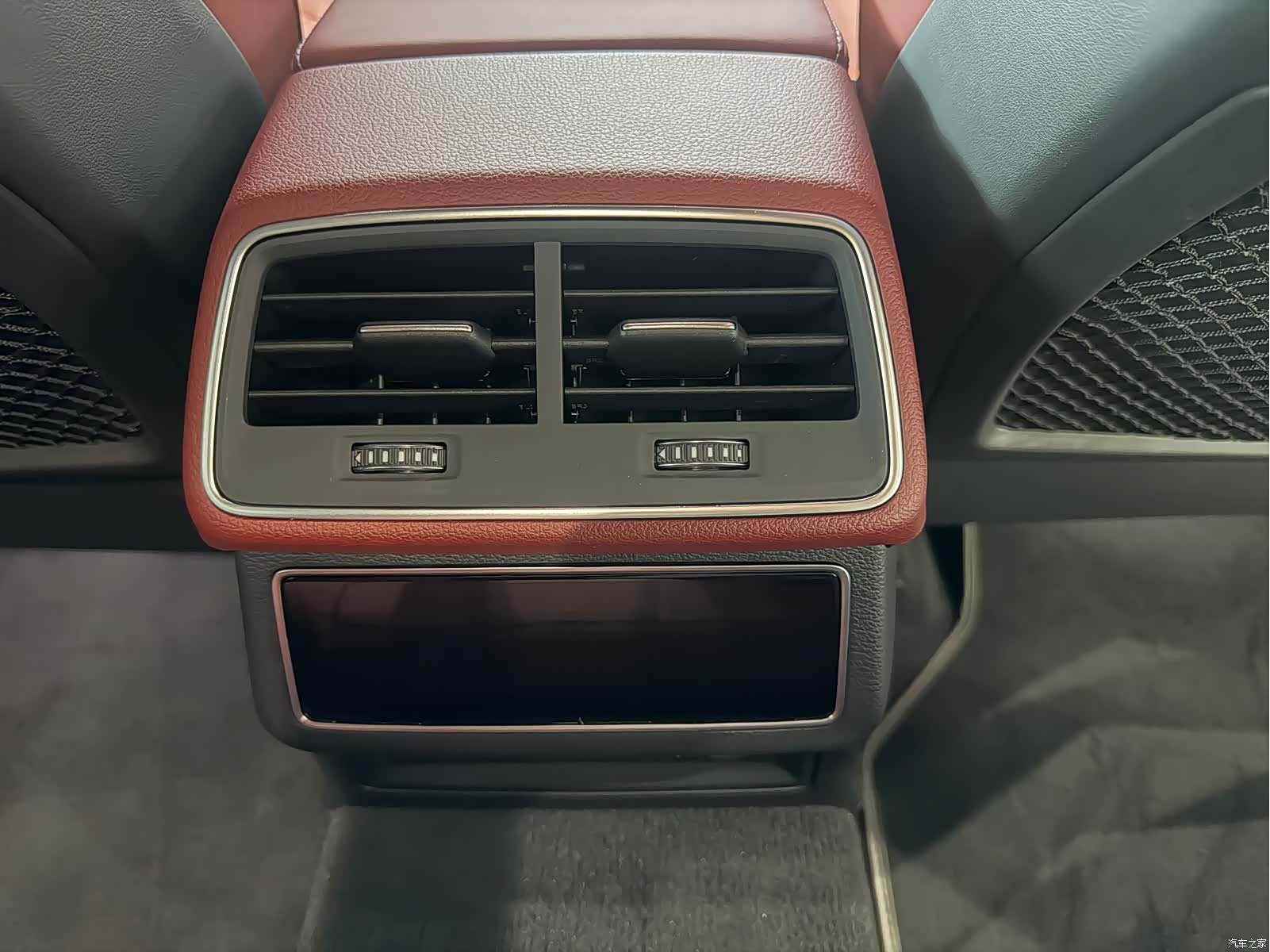 Audi A7L, 2023 13