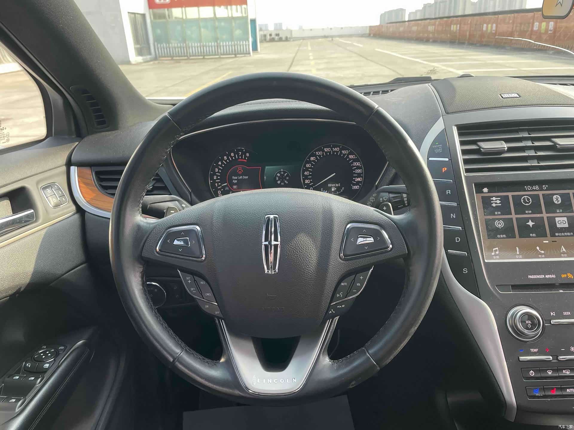 Lincoln MKC, 2019 все фото
