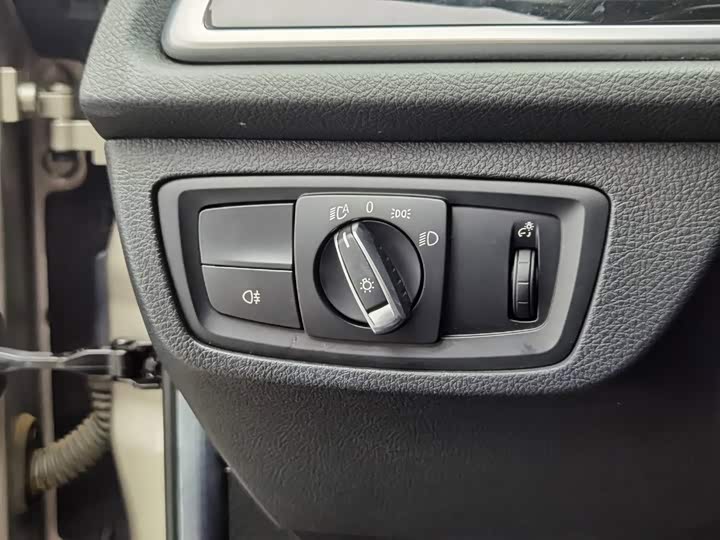 BMW 1 Series 2020 120i Style